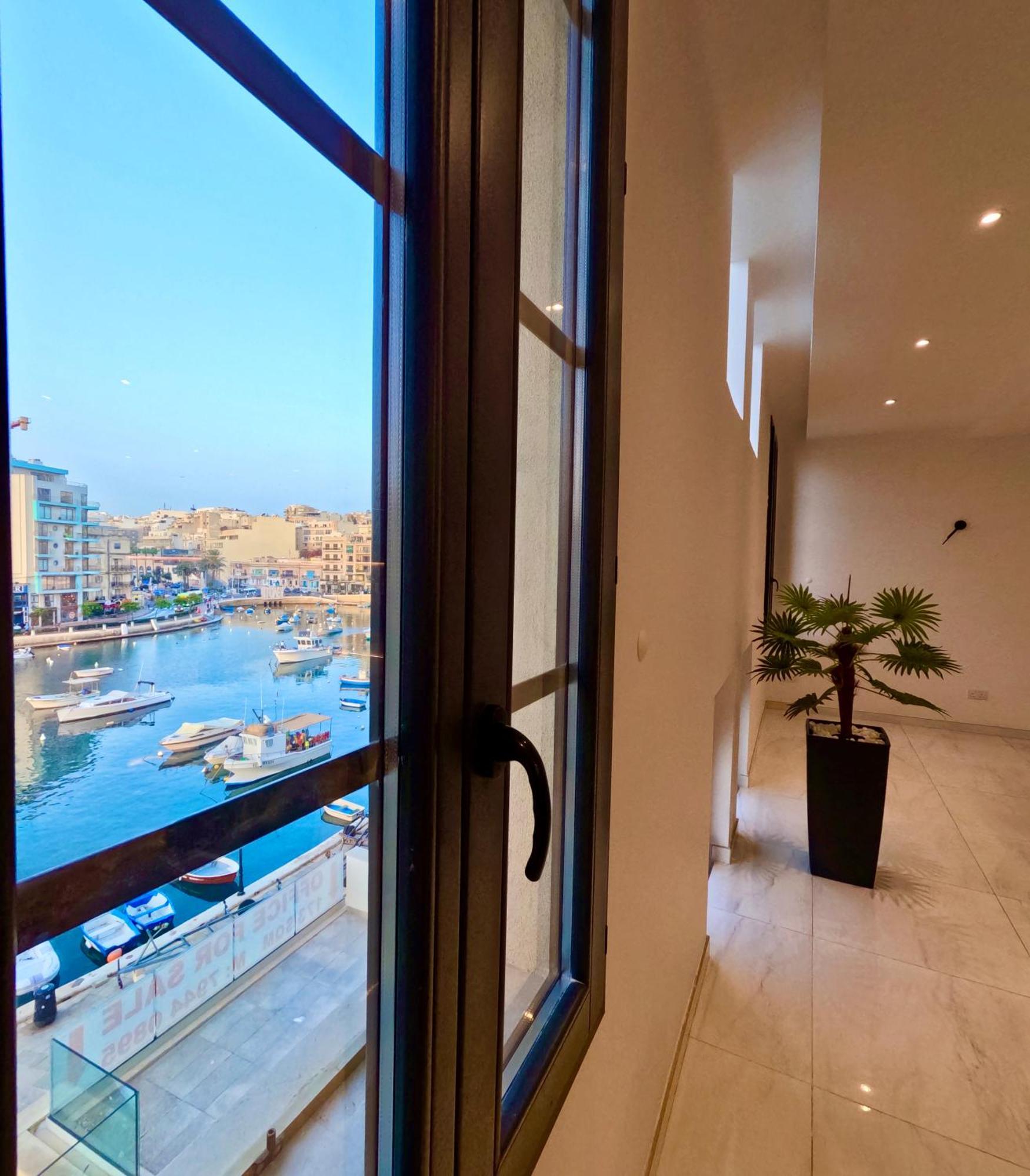 Modern Apartment In St Julian'S Malta, With Breathtaking Views Of Spinola Bay Saint Julian's Exteriér fotografie